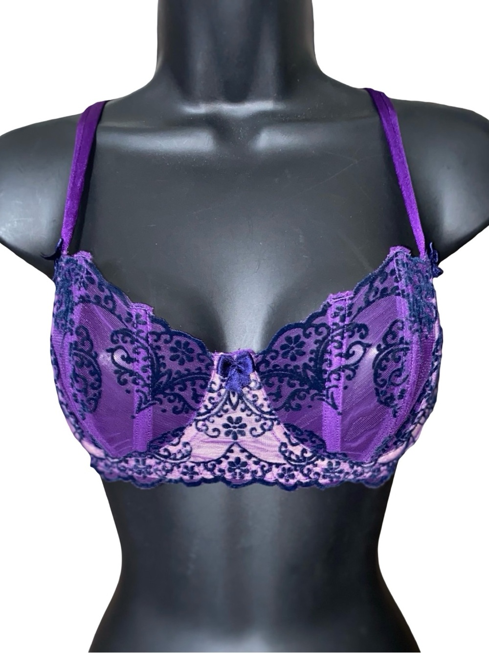 Victoria’s Secret Women’s Lace Unlined Demi Bra Size 36C